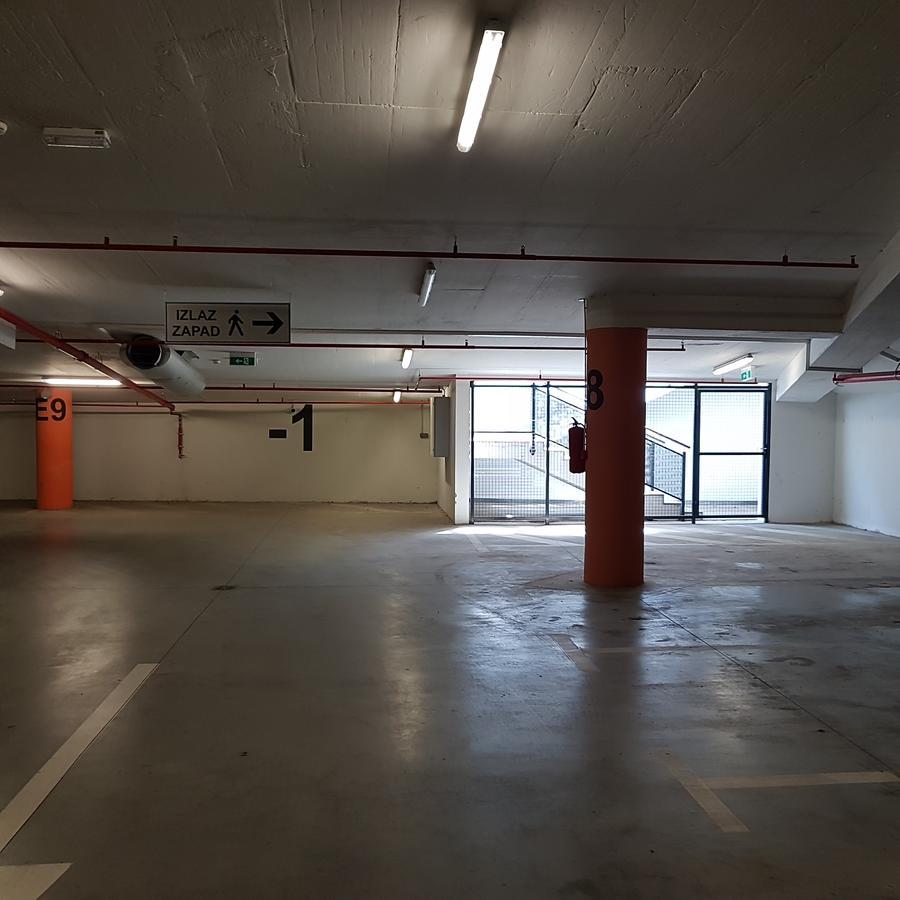 Apartment Viktor,Parking Ösek Dış mekan fotoğraf