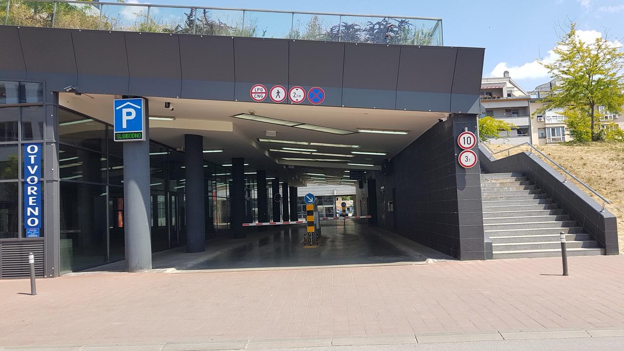 Apartment Viktor,Parking Ösek Dış mekan fotoğraf